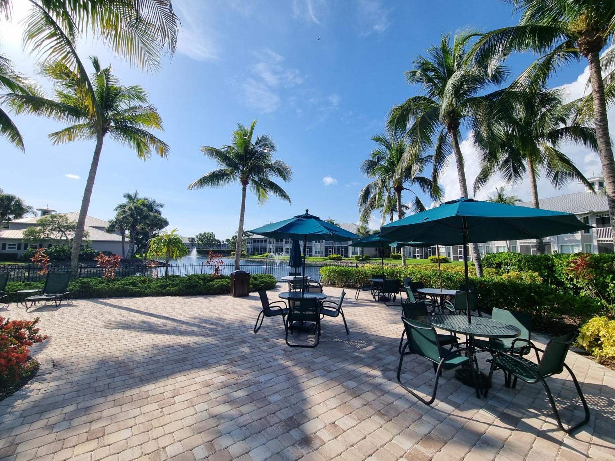 Stunning 2-Bedroom Plus Den Condo In Greenlinks Resort Naples Luaran gambar