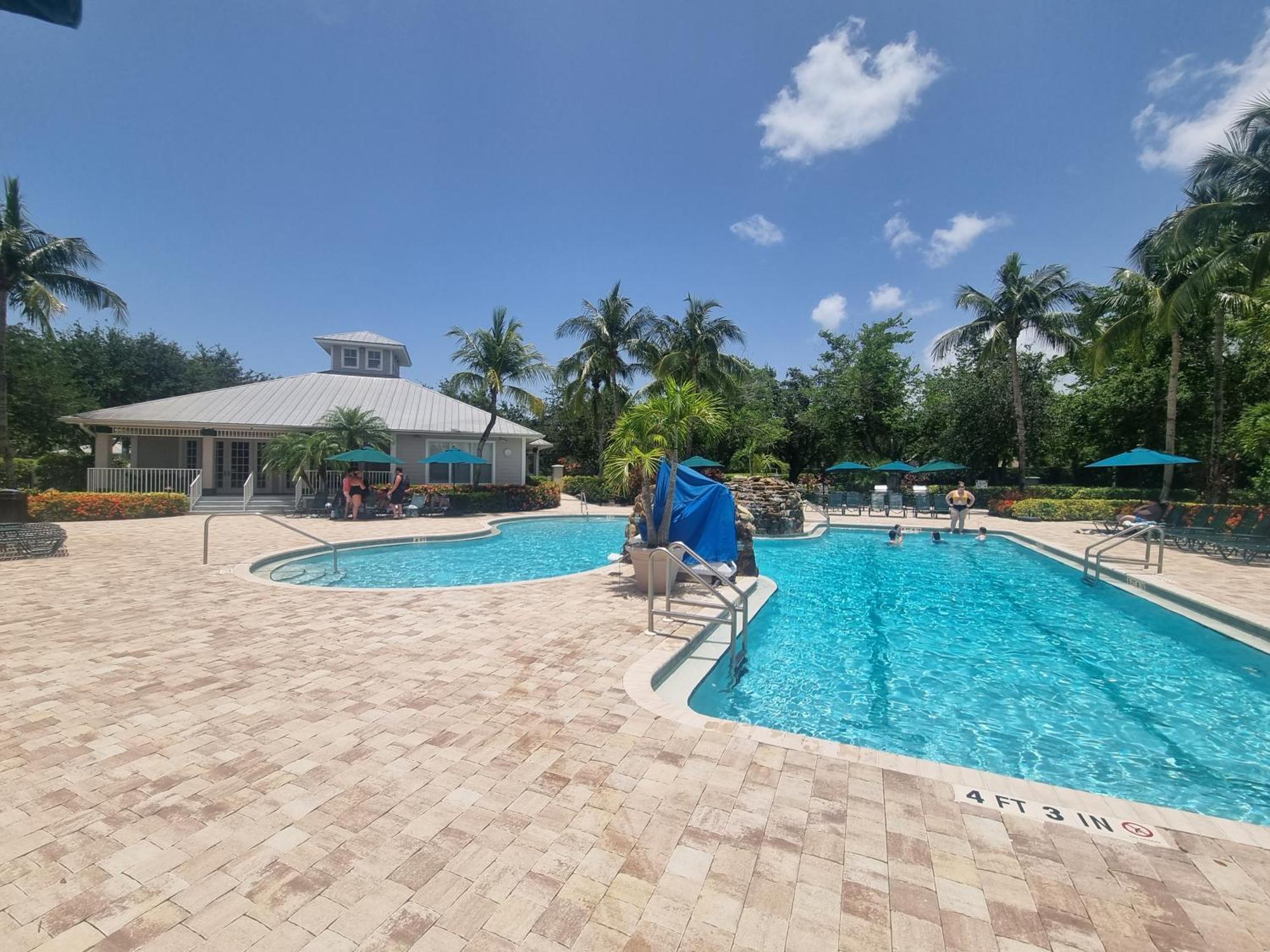 Stunning 2-Bedroom Plus Den Condo In Greenlinks Resort Naples Luaran gambar