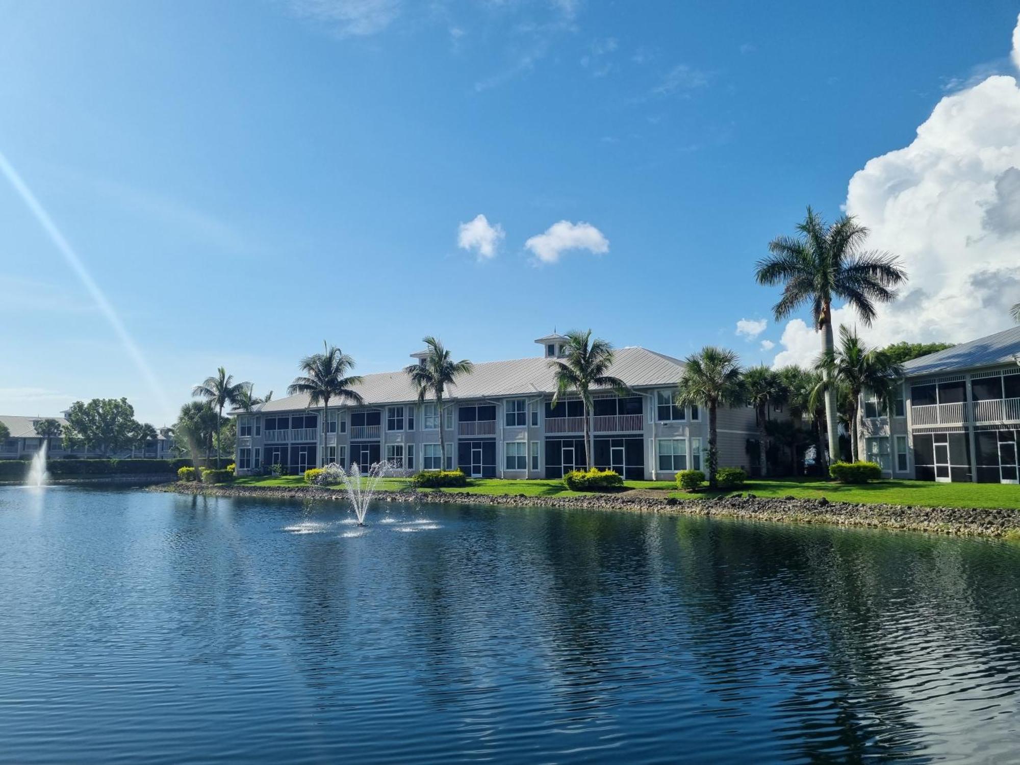 Stunning 2-Bedroom Plus Den Condo In Greenlinks Resort Naples Luaran gambar