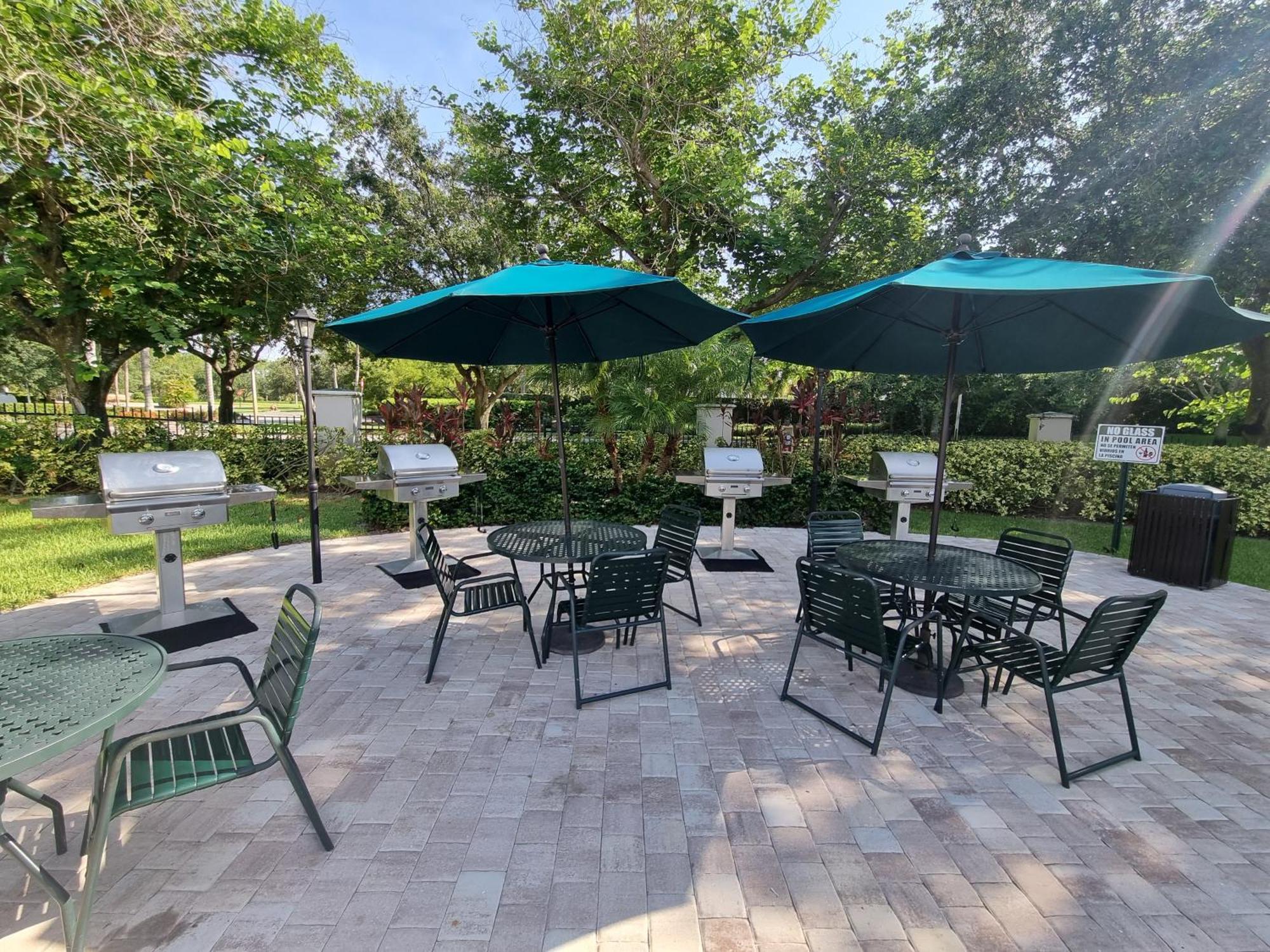 Stunning 2-Bedroom Plus Den Condo In Greenlinks Resort Naples Luaran gambar