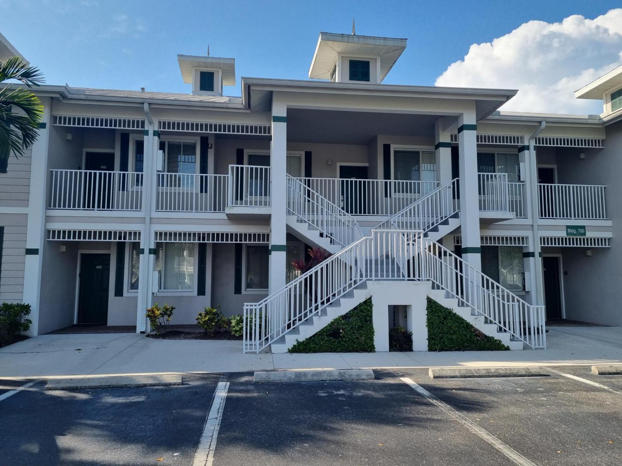Stunning 2-Bedroom Plus Den Condo In Greenlinks Resort Naples Luaran gambar